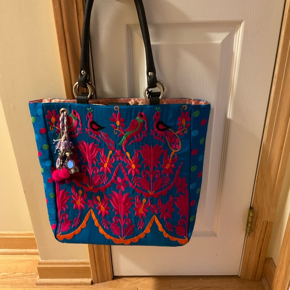 Clever Carriage Company Embroidered Tote W/Original Dust Bag NWT!!